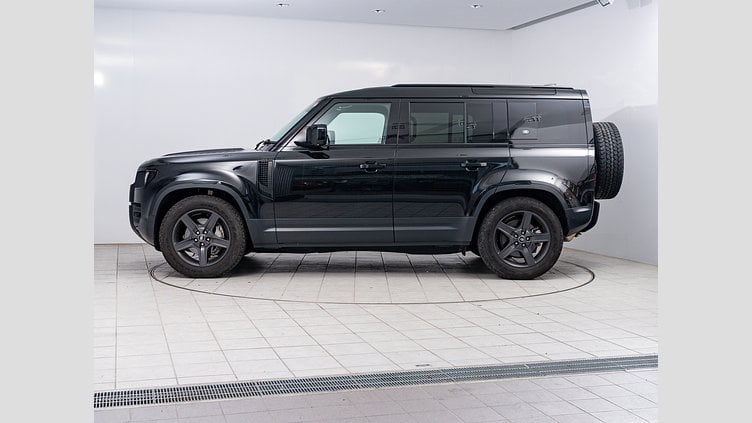 2023 認定中古車 Land Rover Defender 110 サントリーニブラック D300 AWD（AT） S