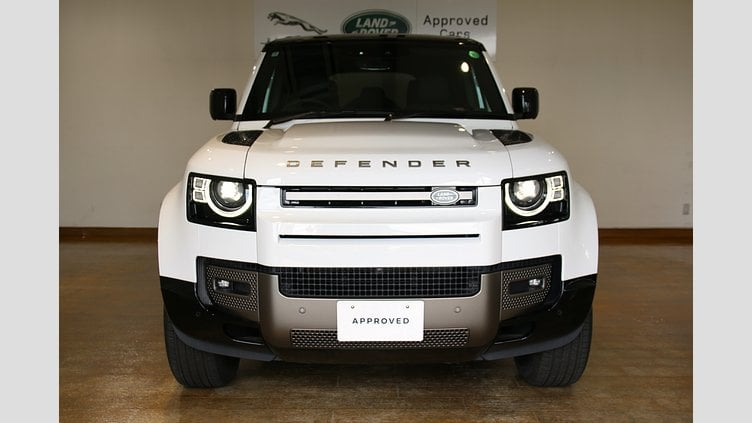 2024 認定中古車 Land Rover Defender 110 フジホワイト P300 ガソリン X-Dynamic SE