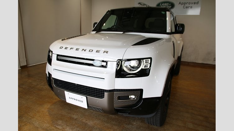 2024 認定中古車 Land Rover Defender 110 フジホワイト P300 ガソリン X-Dynamic SE