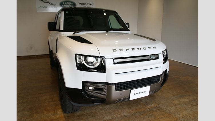 2024 認定中古車 Land Rover Defender 110 フジホワイト P300 ガソリン X-Dynamic SE