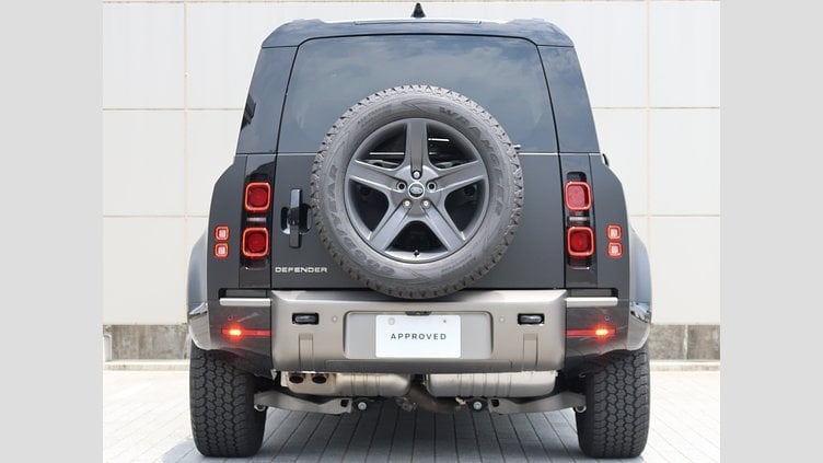 2025 認定中古車 Land Rover Defender 110 サントリーニブラック D350 ディーゼルマイルドハイブリッド X-Dynamic SE