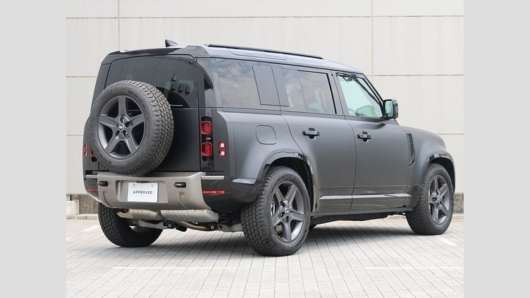 2025 認定中古車 Land Rover Defender 110 サントリーニブラック D350 ディーゼルマイルドハイブリッド X-Dynamic SE