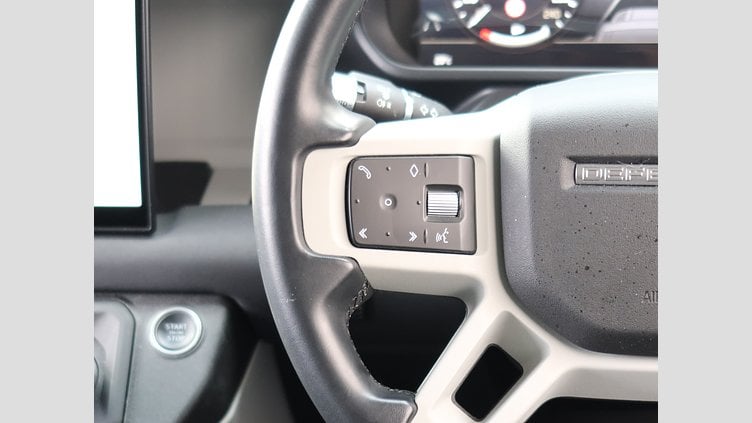 2022 認定中古車 Land Rover Defender 110 タスマンブルー D300 AWD（AT） S