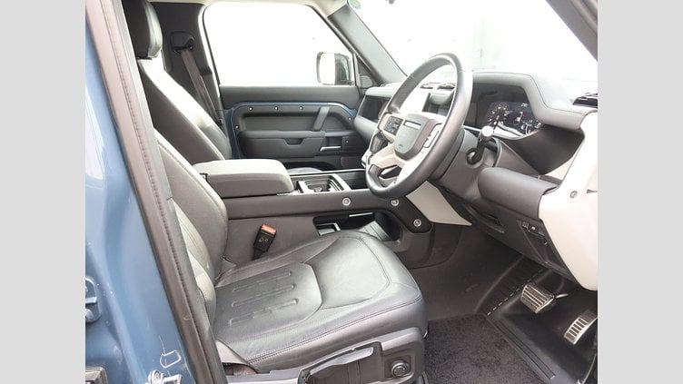 2022 認定中古車 Land Rover Defender 110 タスマンブルー D300 AWD（AT） S
