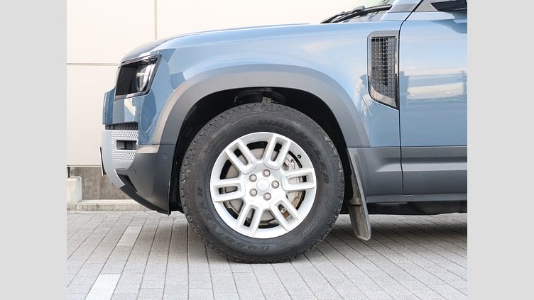 2022 認定中古車 Land Rover Defender 110 タスマンブルー D300 AWD（AT） S