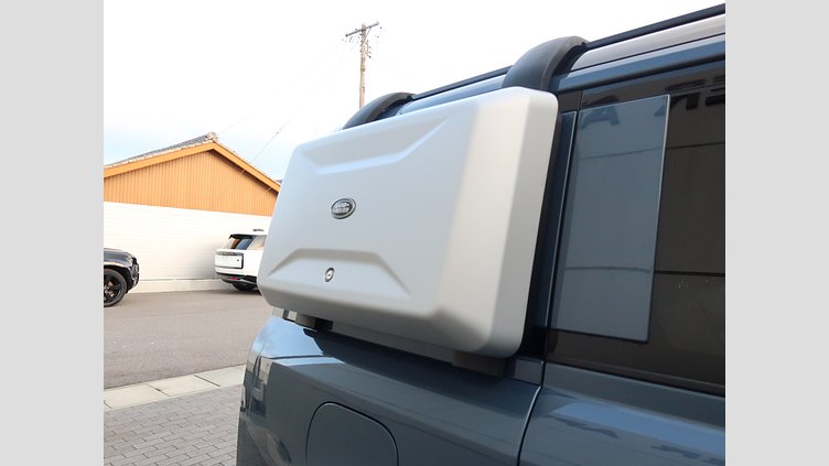 2022 認定中古車 Land Rover Defender 110 タスマンブルー D300 AWD（AT） S