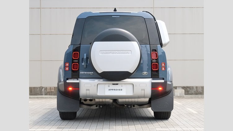 2022 認定中古車 Land Rover Defender 110 タスマンブルー D300 AWD（AT） S