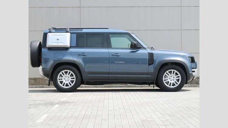 2022 認定中古車 Land Rover Defender 110 タスマンブルー D300 AWD（AT） S