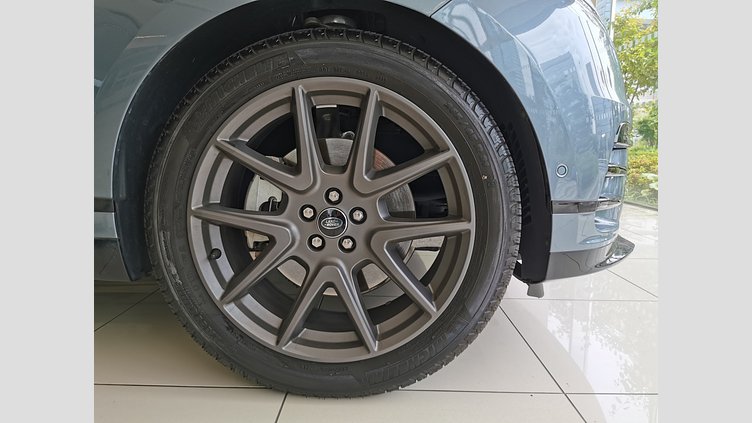2023 認定中古車 Land Rover Range Rover Velar バイロンブルー P250 AWD（オートマチック） R-DYNAMIC S