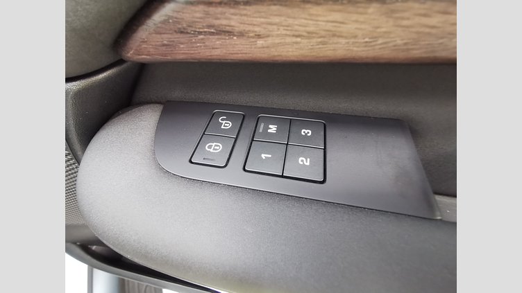 2019 認定中古車 Land Rover Discovery Fuji White 3.0 V6 Dsl Mono Turbo Std Flow ラグビー ワールドカップ エディション