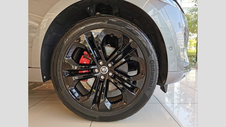 2024 認定中古車 Jaguar F-Pace アイガーグレイ P250 AWD（オートマチック） R-DYNAMIC SE
