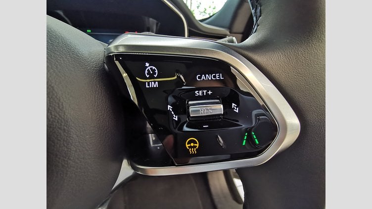 2024 認定中古車 Jaguar F-Pace アイガーグレイ P250 AWD（オートマチック） R-DYNAMIC SE