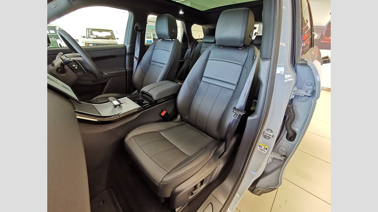 2024 認定中古車 Land Rover Range Rover Evoque アロイオスグレイ D200マイルドハイブリッド（ディーゼル） スタンダードホイールベース S