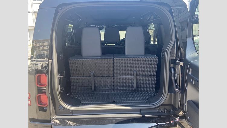 2023 認定中古車 Land Rover Defender 110 カルパチアングレイ D300 AWD（AT） X-DYNAMIC SE