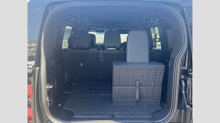 2023 認定中古車 Land Rover Defender 110 カルパチアングレイ D300 AWD（AT） X-DYNAMIC SE
