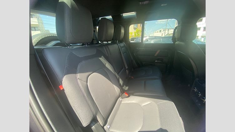 2023 認定中古車 Land Rover Defender 110 カルパチアングレイ D300 AWD（AT） X-DYNAMIC SE