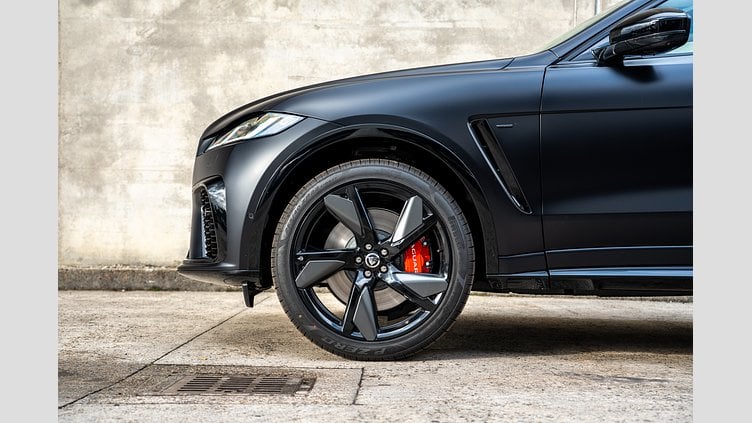 2025 New Jaguar F-Pace Ligurian Black in Satin finish P575 PETROL SVR 575 EDITION