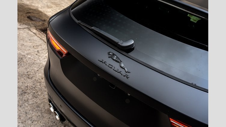 2025 New Jaguar F-Pace Ligurian Black in Satin finish P575 PETROL SVR 575 EDITION