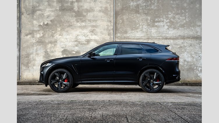 2025 New Jaguar F-Pace Ligurian Black in Satin finish P575 PETROL SVR 575 EDITION