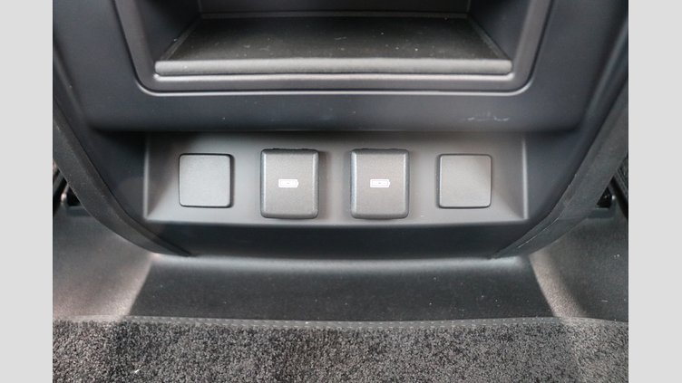 2023 認定中古車 Land Rover Defender 90 ランタオブロンズ P300 AWD（AT） SE
