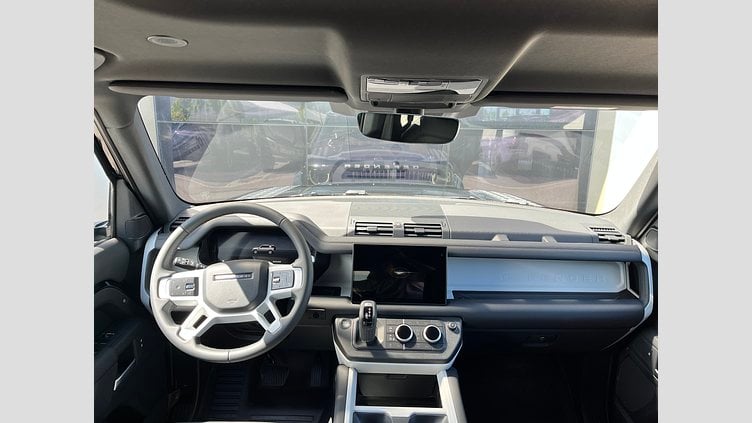 2025 SKLADOVÉ VOZIDLÁ Land Rover Defender 110 Čierna Santorini D200 AWD AUTOMAT MHEV S