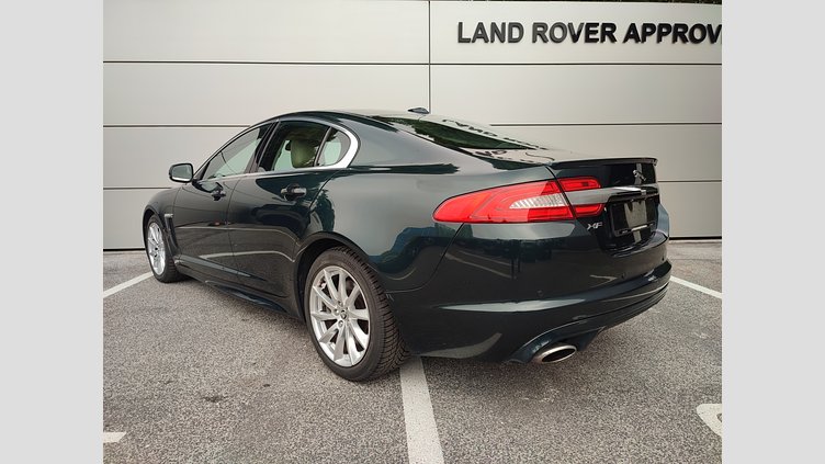 2012 JAZDENÉ VOZIDLÁ Jaguar XF British Racing Green RWD 3.0D S V6 Portfolio