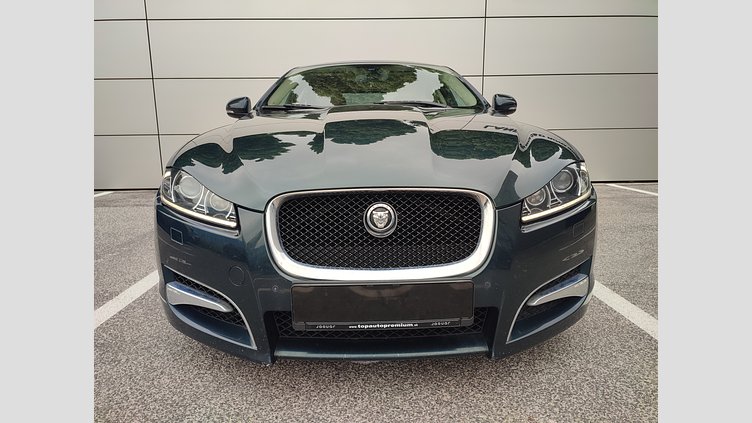 2012 JAZDENÉ VOZIDLÁ Jaguar XF British Racing Green RWD 3.0D S V6 Portfolio
