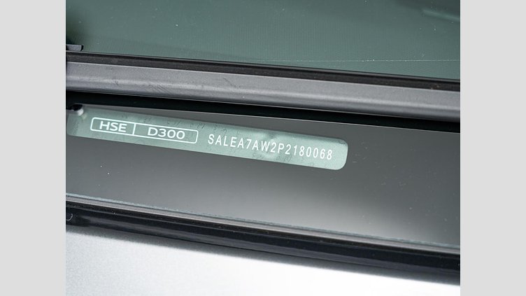2023 認定中古車 Land Rover Defender 110 カルパチアングレイ D300 AWD（AT） X-DYNAMIC HSE