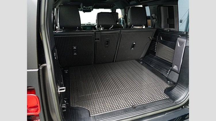 2023 認定中古車 Land Rover Defender 110 カルパチアングレイ D300 AWD（AT） X-DYNAMIC HSE