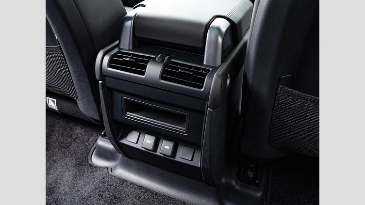 2023 認定中古車 Land Rover Defender 110 カルパチアングレイ D300 AWD（AT） X-DYNAMIC HSE