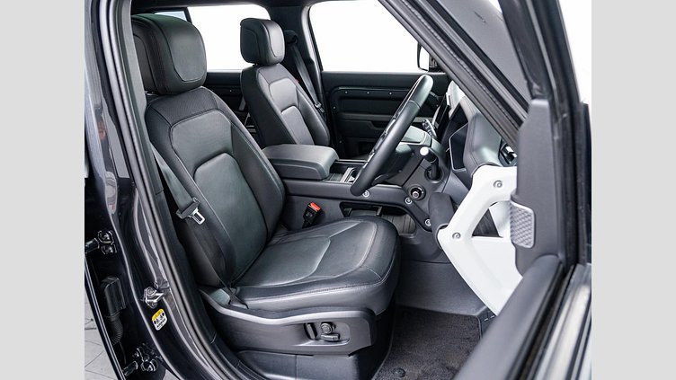 2023 認定中古車 Land Rover Defender 110 カルパチアングレイ D300 AWD（AT） X-DYNAMIC HSE