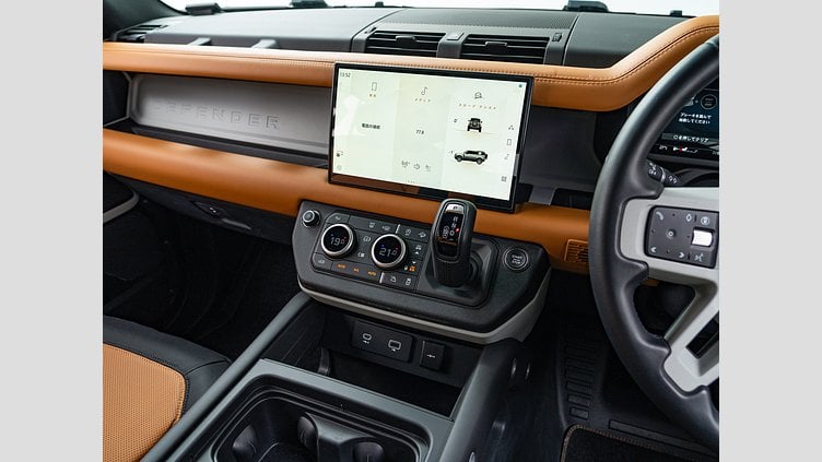2024 認定中古車 Land Rover Defender 110 サントリーニブラック D300 AWD（AT） X-DYNAMIC HSE
