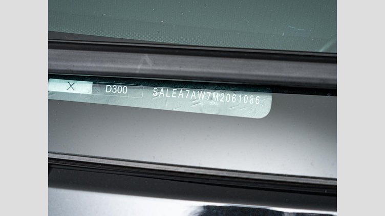 2021 認定中古車 Land Rover Defender 110 サントリーニブラック D300 AWD（AT） X