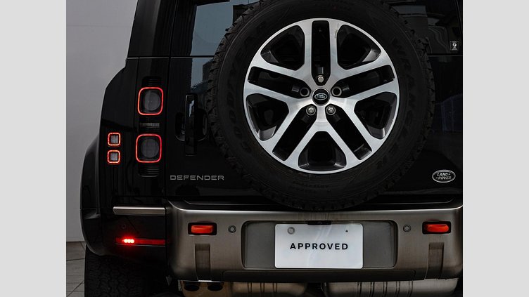 2021 認定中古車 Land Rover Defender 110 サントリーニブラック D300 AWD（AT） X