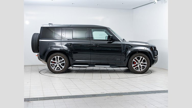 2021 認定中古車 Land Rover Defender 110 サントリーニブラック D300 AWD（AT） X