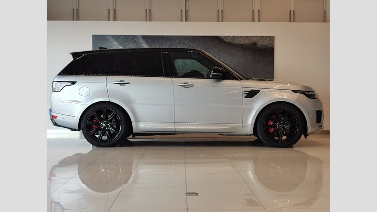 2021 認定中古車 Land Rover Range Rover Sport ハクバシルバー INGENIUM 3.0L 6気筒ガソリン MHEV 400PS HST