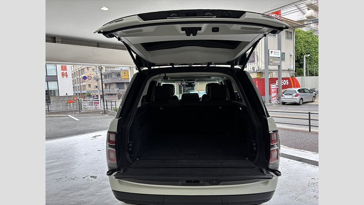 2021 認定中古車 Land Rover Range Rover Davos White 5.0リッターV8スーパーチャージド 525PS ガソリン スタンダードホイールベース FIFTY