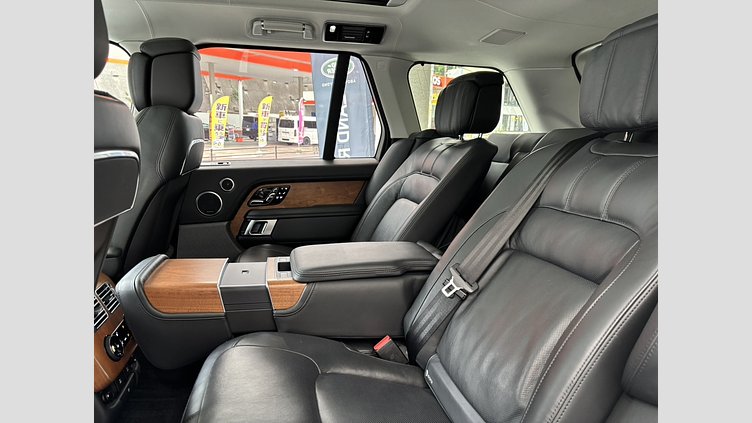 2021 認定中古車 Land Rover Range Rover Davos White 5.0リッターV8スーパーチャージド 525PS ガソリン スタンダードホイールベース FIFTY