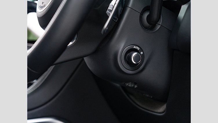 2022 認定中古車 Jaguar F-Pace アイガーグレイ P250 AWD（オートマチック） R-DYNAMIC SE
