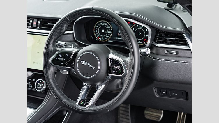 2022 認定中古車 Jaguar F-Pace アイガーグレイ P250 AWD（オートマチック） R-DYNAMIC SE