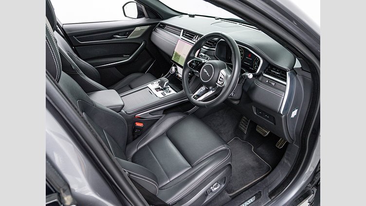 2022 認定中古車 Jaguar F-Pace アイガーグレイ P250 AWD（オートマチック） R-DYNAMIC SE