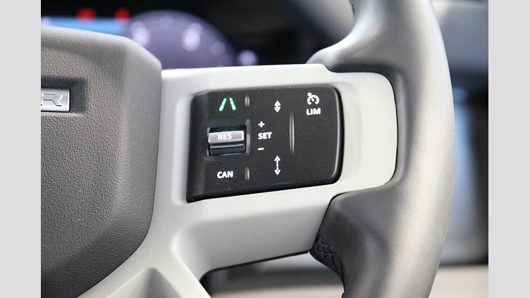 2022 認定中古車 Land Rover Defender 110 サントリーニブラック D300 AWD（AT） S