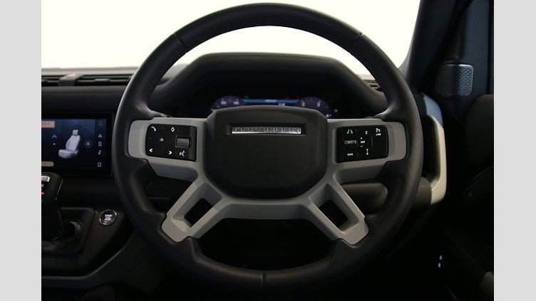 2022 認定中古車 Land Rover Defender 110 サントリーニブラック D300 AWD（AT） S