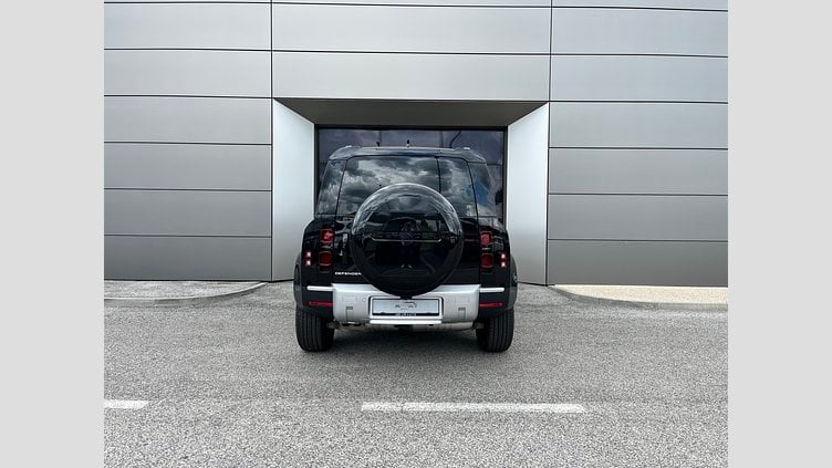 2025 SKLADOVÉ VOZIDLÁ Land Rover Defender 110 Čierna Santorini D250 AWD AUTOMAT MHEV S