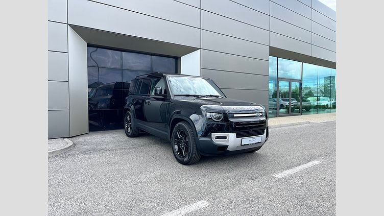2025 SKLADOVÉ VOZIDLÁ Land Rover Defender 110 Čierna Santorini D200 MHEV AUTOMAT AWD S