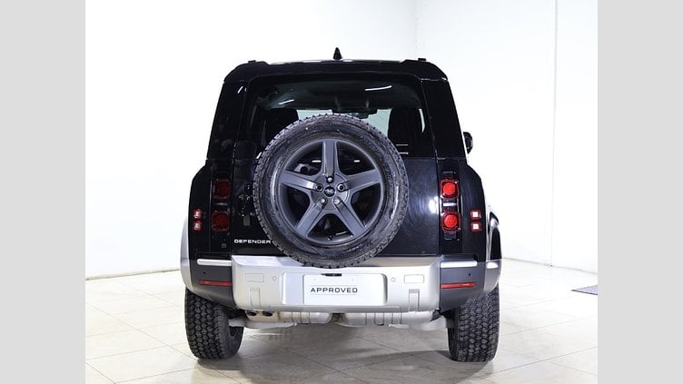 2024 認定中古車 Land Rover Defender 110 サントリーニブラック D300 AWD（AT） S