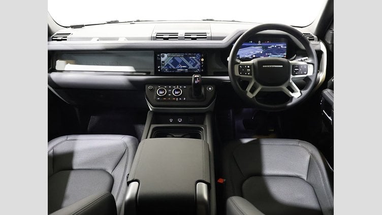 2024 認定中古車 Land Rover Defender 110 サントリーニブラック D300 AWD（AT） S