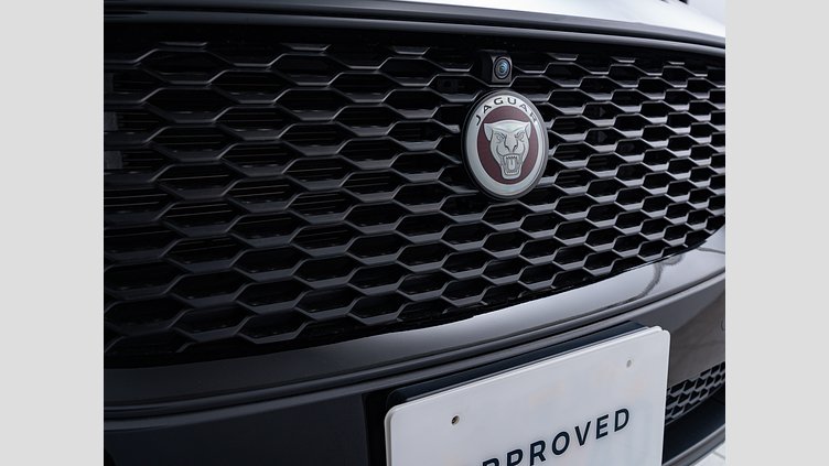 2018 認定中古車 Jaguar E-Pace サントリーニ ブラック P250 オートマチック全輪駆動 S