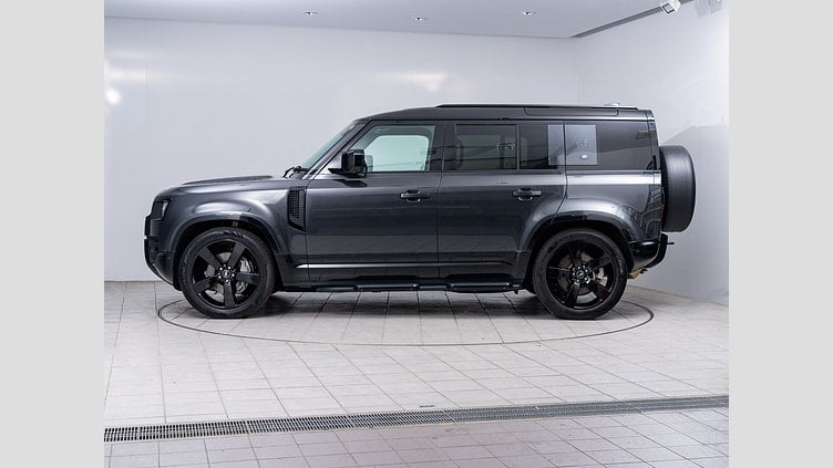 2024 認定中古車 Land Rover Defender 110 カルパチアングレイ D300 AWD（AT） X-DYNAMIC HSE