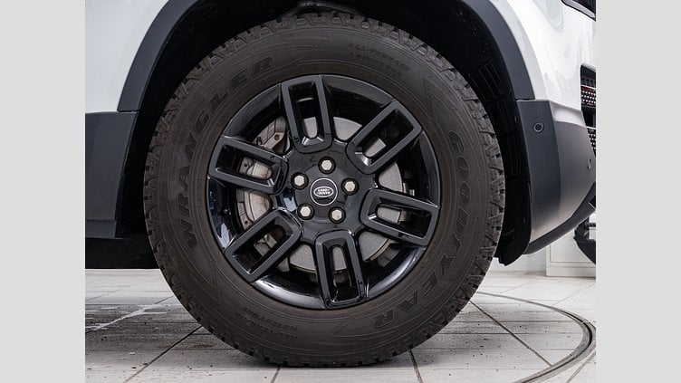 2023 認定中古車 Land Rover Defender 110 フジホワイト D300 AWD（AT） S